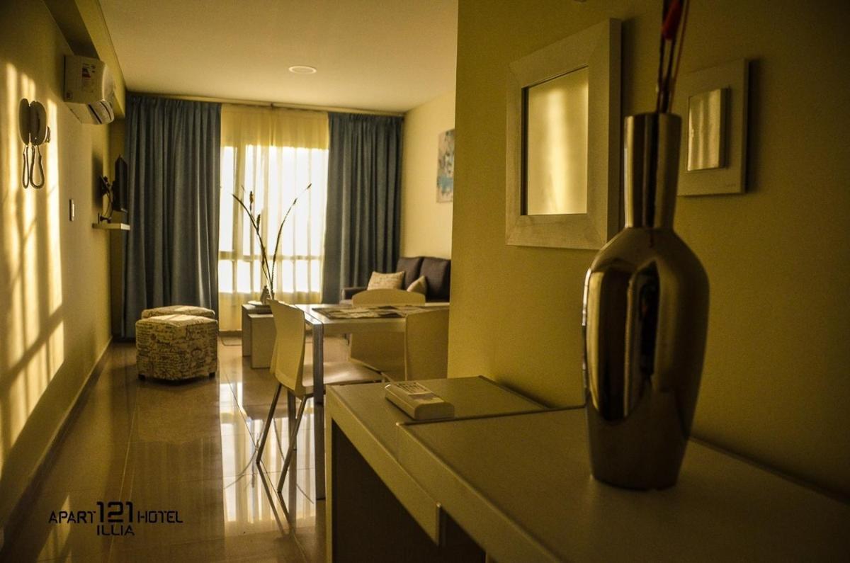 Illia 121 Apart Hotel Neuquén Dış mekan fotoğraf